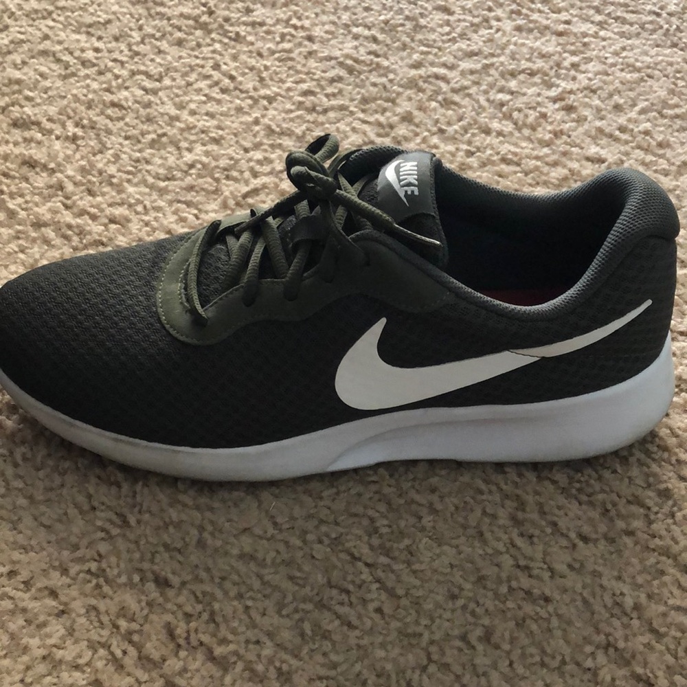 Nike Lifestyle Shoes - Picture 6 of 6